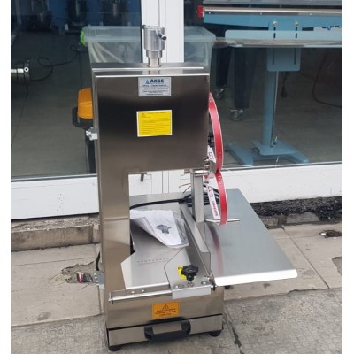 Sönmez Endüstriyel Lavion Et Kemik Tibon Kesme Parçalama Testeresi - 220 volt Sönmez Endüstriyel Lavion Et Kemik Tibon Kesme Parçalama Testeresi - 220 volt