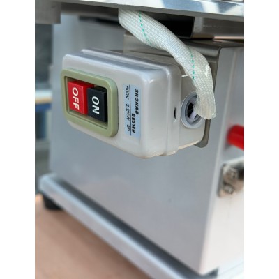 Sönmez Lavion Et Kemik Kesme Makinesi Kemik Testeresi Boyalı Gövde 220w