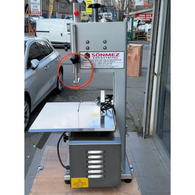 Sönmez Lavion Et Kemik Kesme Makinesi Kemik Testeresi Boyalı Gövde 220w