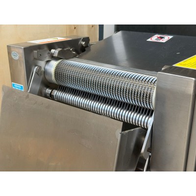 Lavion Set Üstü Döner Eti Açma Makinesi Yaprak Et Açma Makinesi
